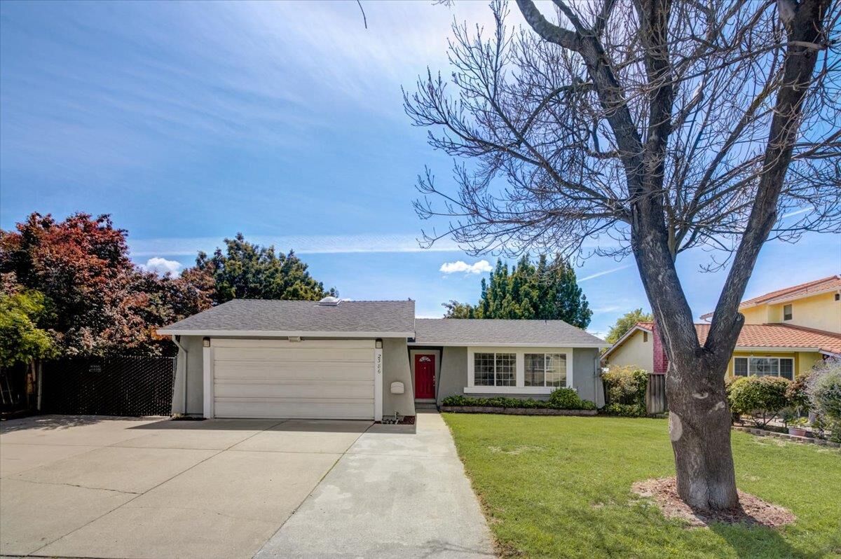 Property Photo:  2386 Blanding Avenue  CA 95121 