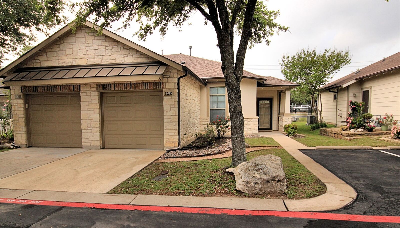Property Photo: 6801 Beckett Road 122R TX 78749