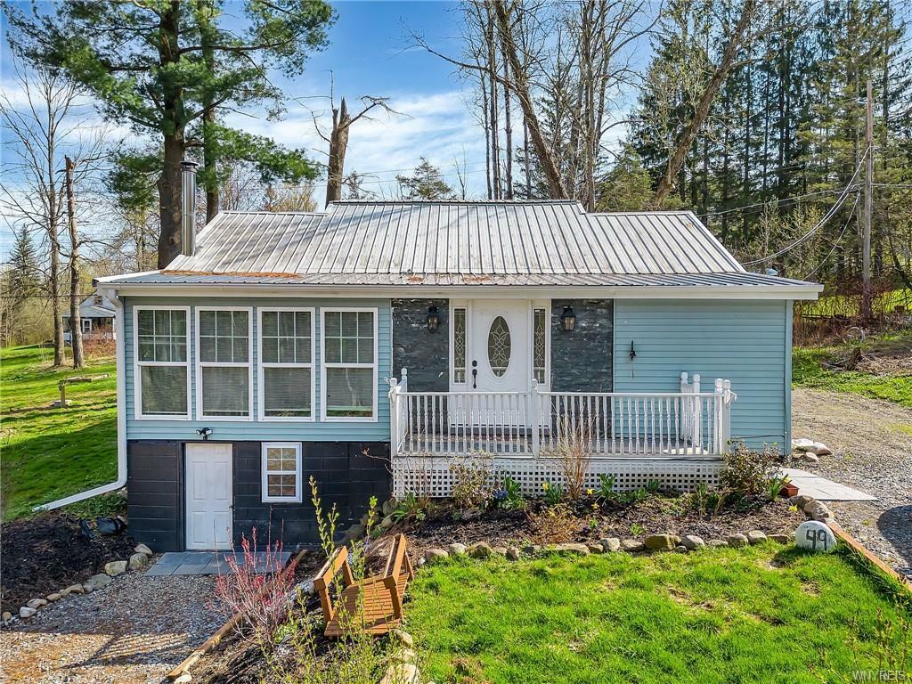 Property Photo: 49 Wildemere Drive NY 14009