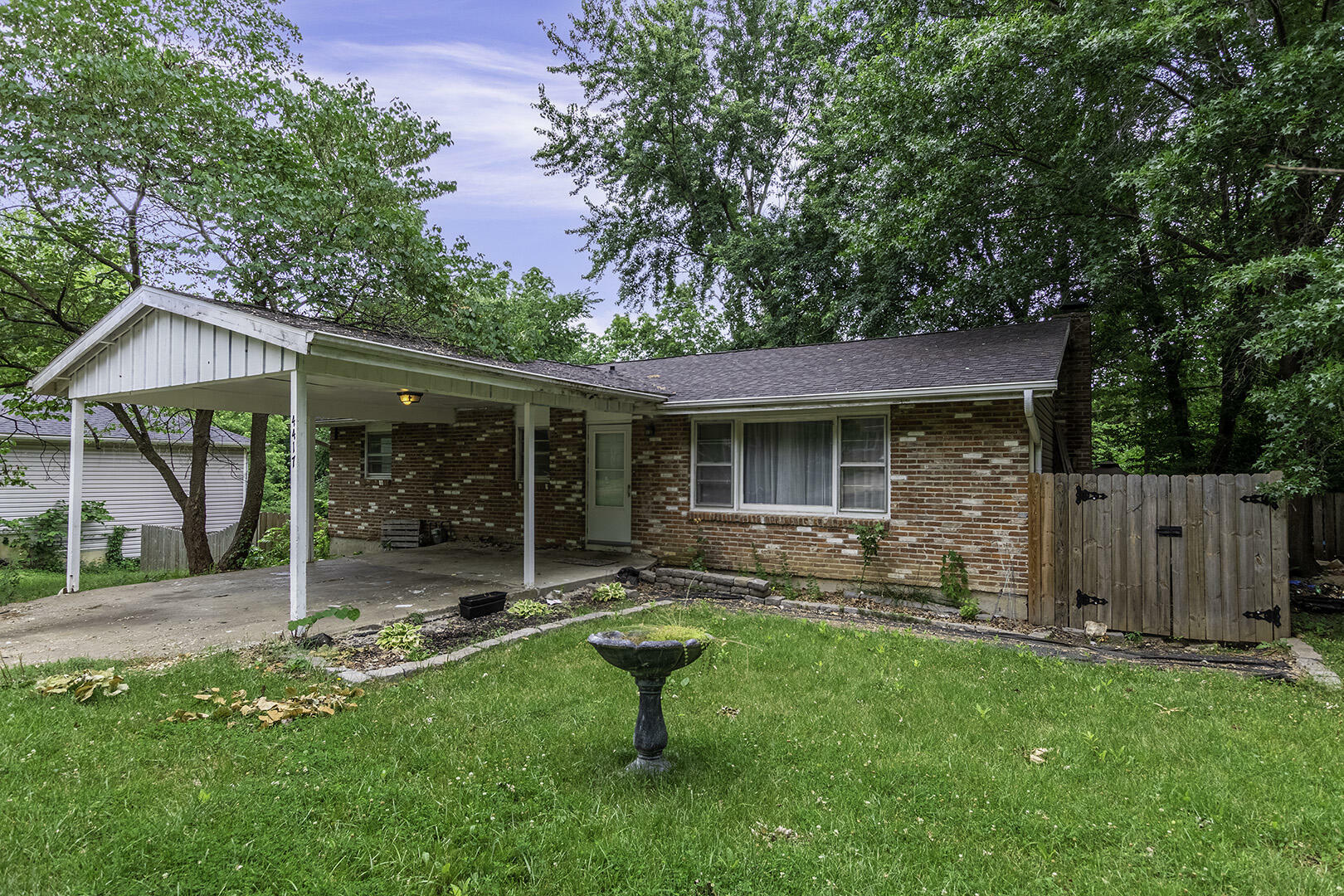 Property Photo:  4417 Oakview Dr  MO 65202 