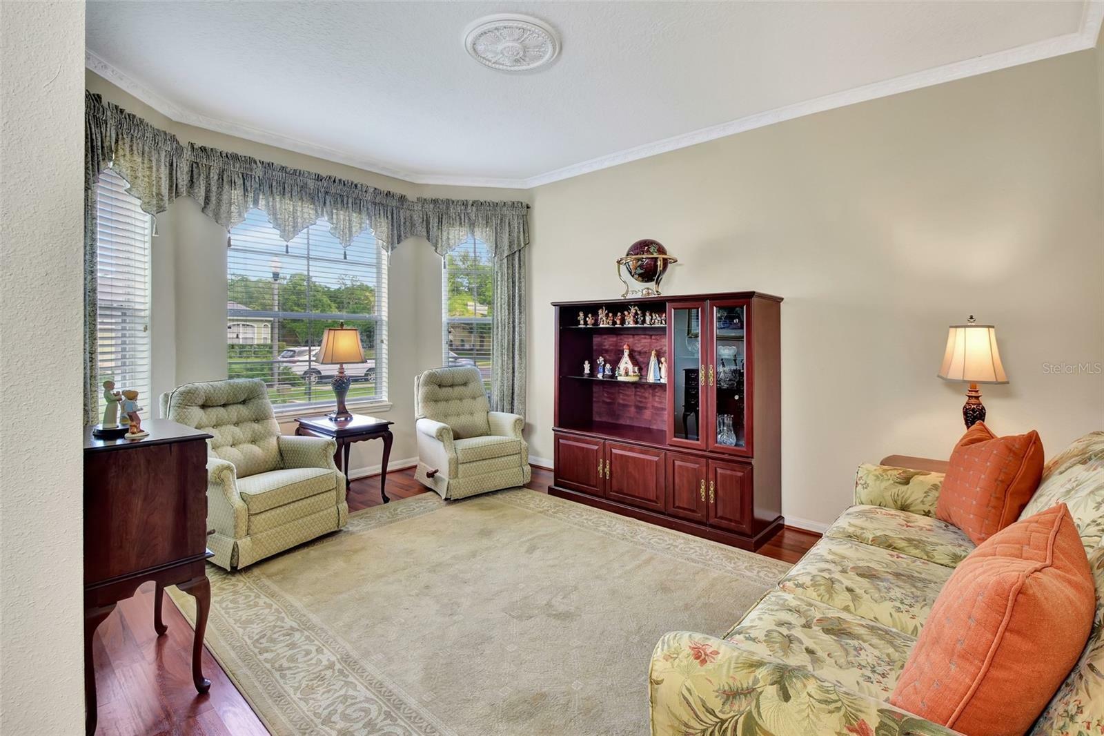 Property Photo:  914 Summit Ash Court  FL 32724 