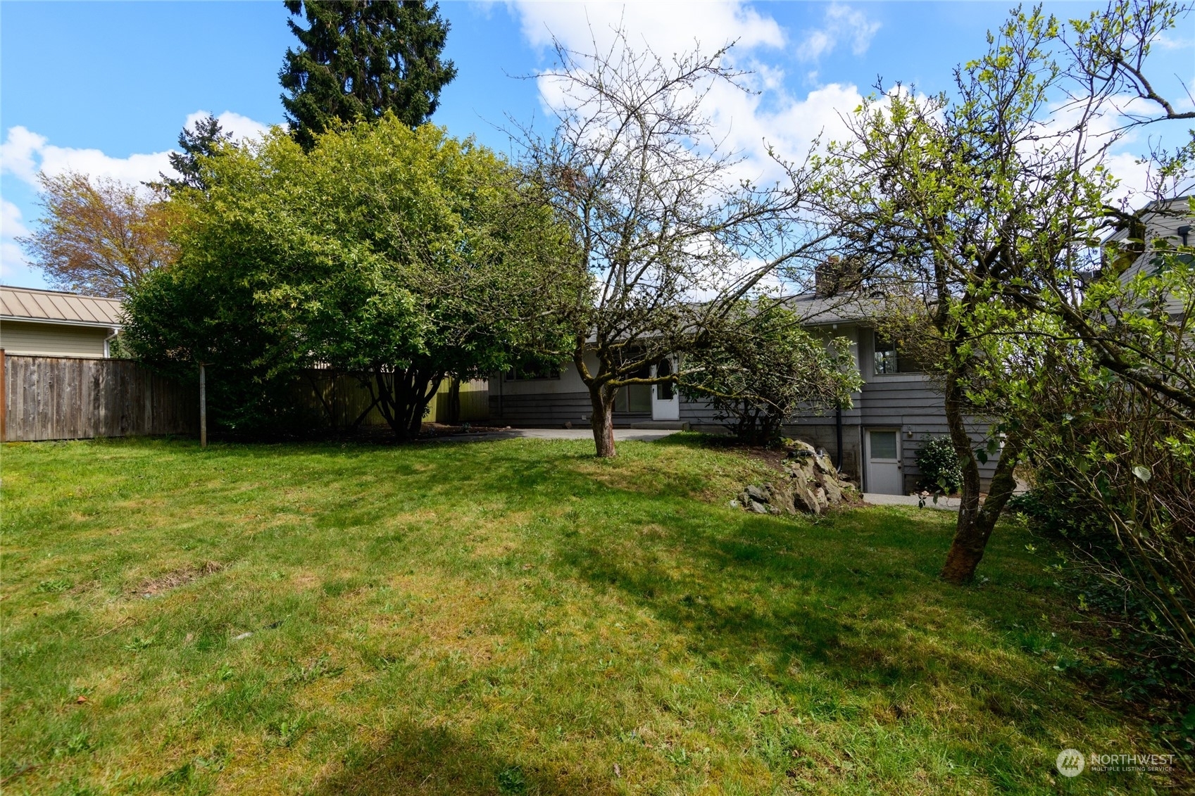 Property Photo:  11317 Corliss Avenue N  WA 98133 