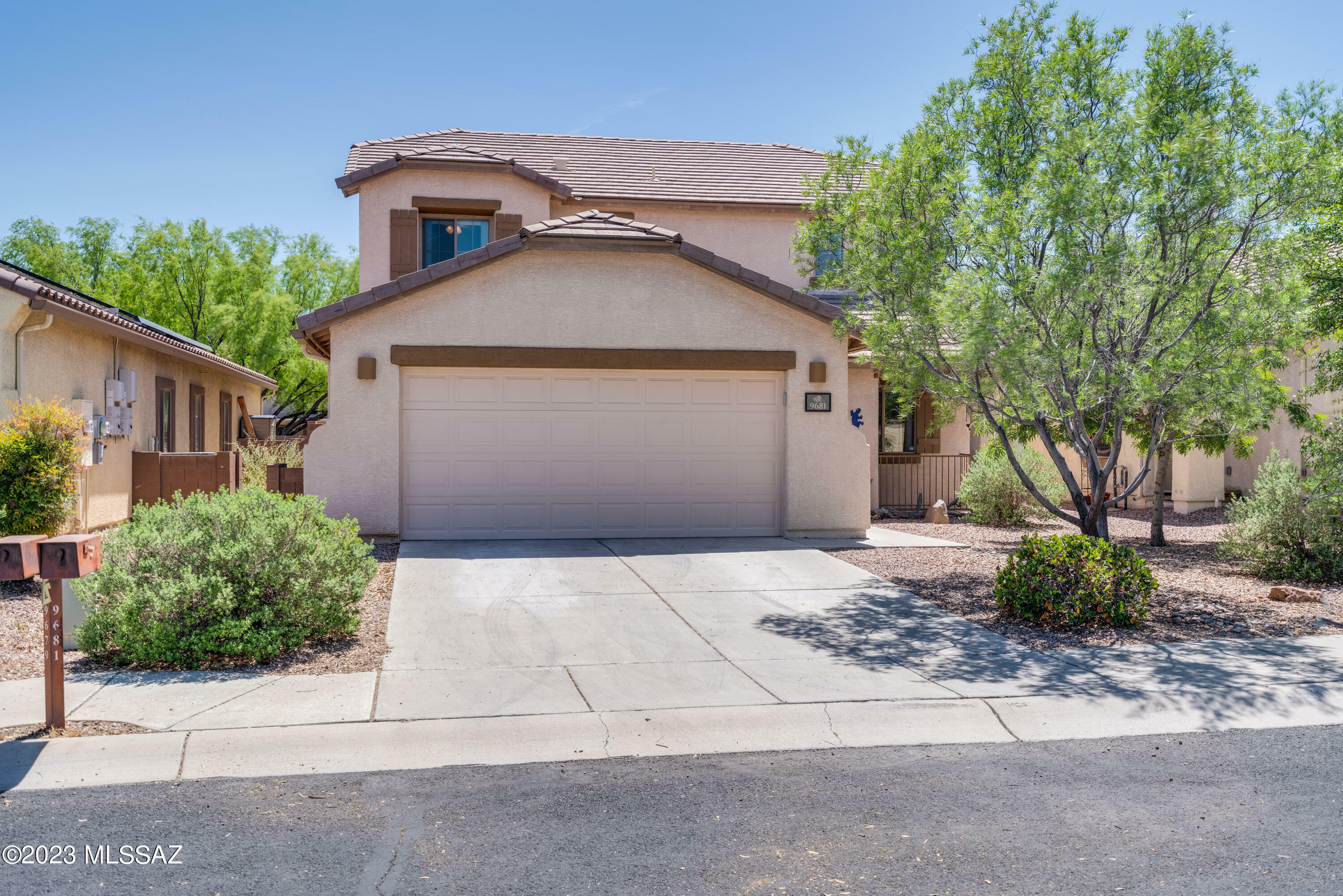 Property Photo:  9681 N Deimos Drive  AZ 85743 