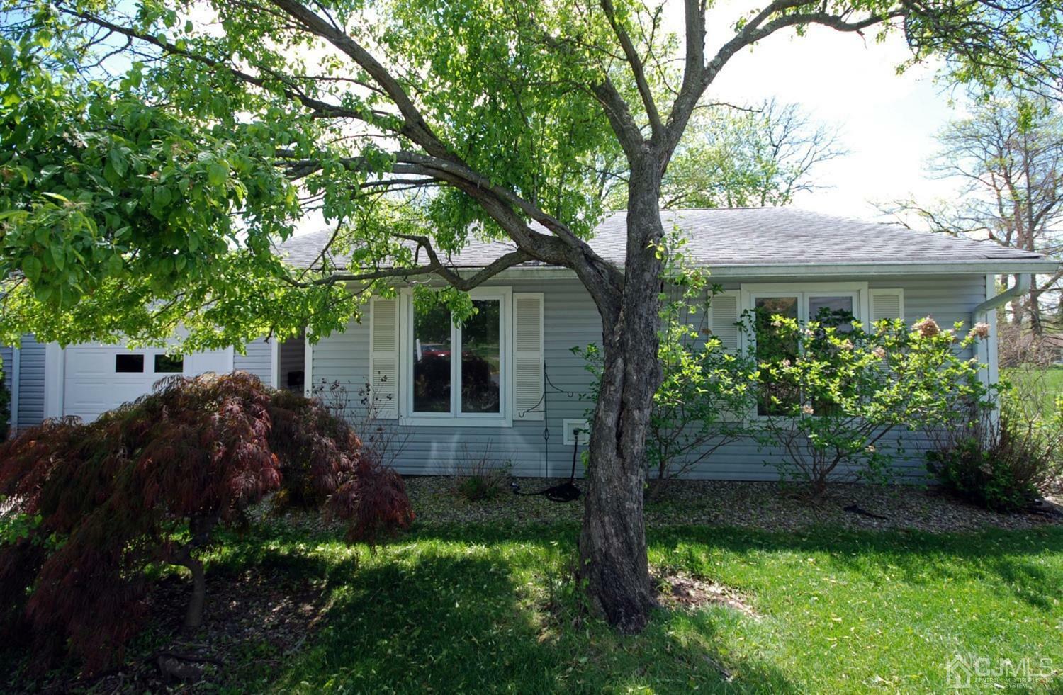 Property Photo: 138 Cistus Plaza C NJ 08831
