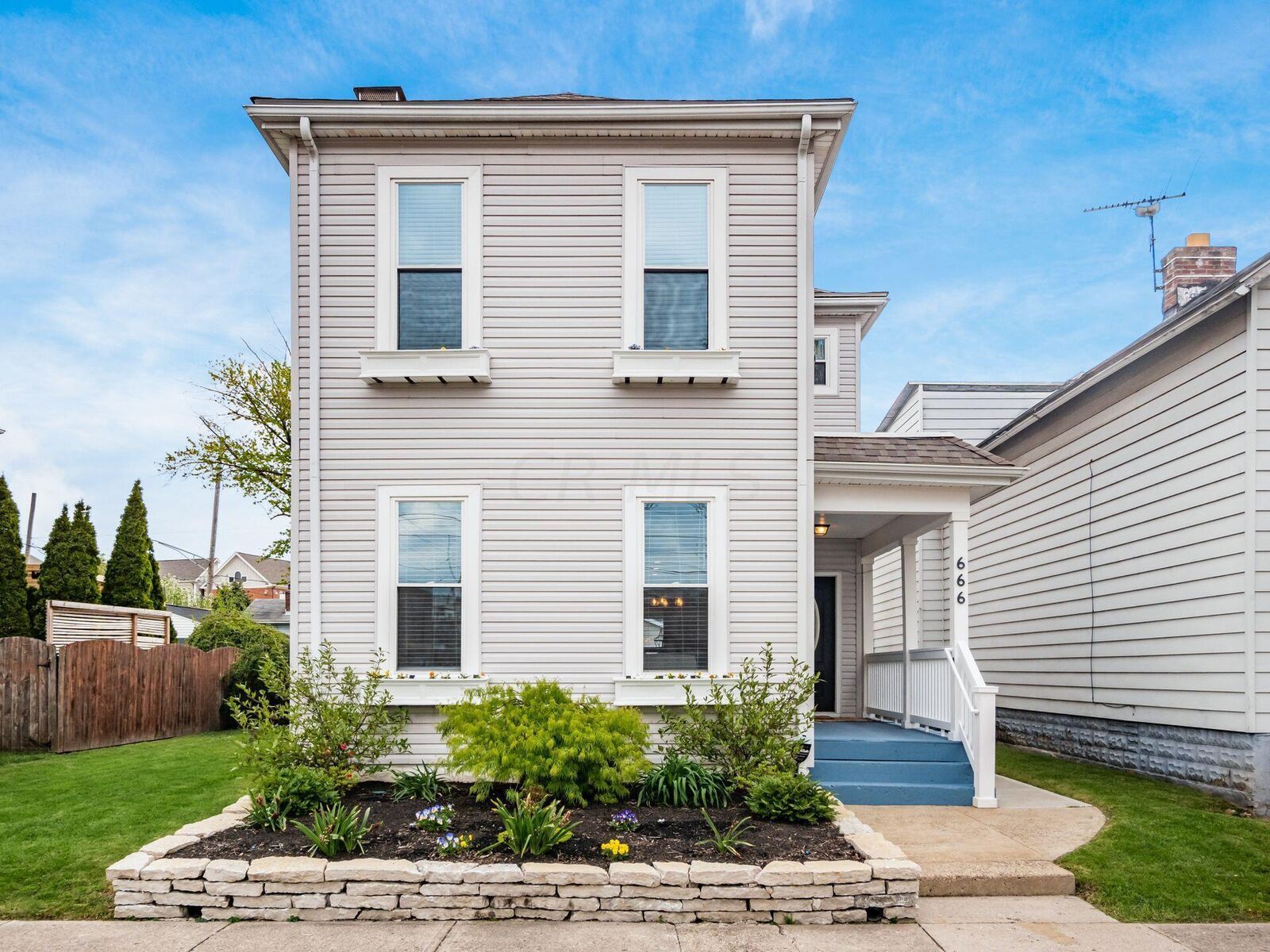 Property Photo:  666 Wager Street  OH 43206 