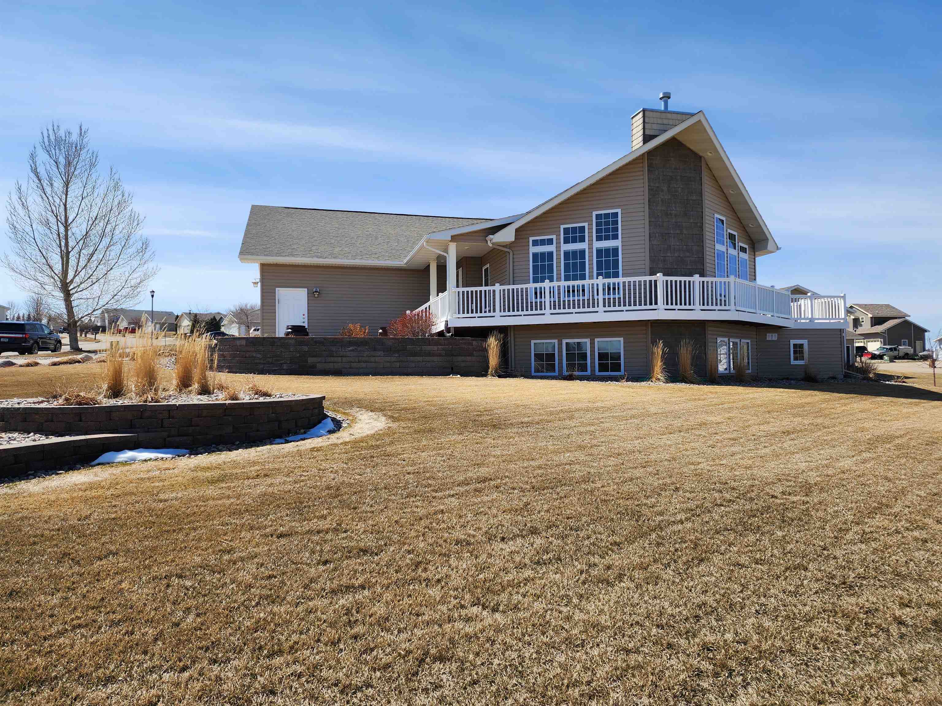 Property Photo:  1618 Foothills Rd  ND 58701 