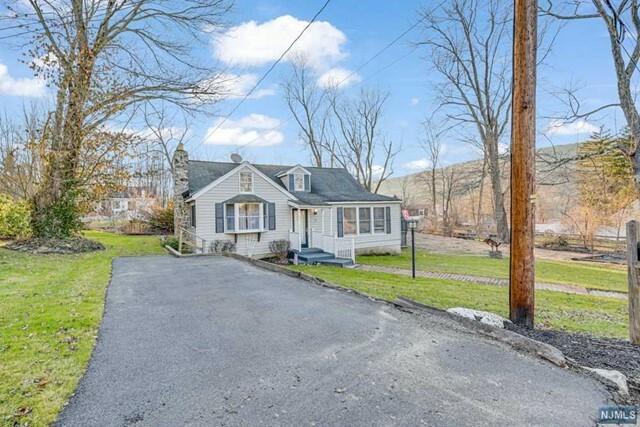 Property Photo: 7 Butler Lane NJ 07480
