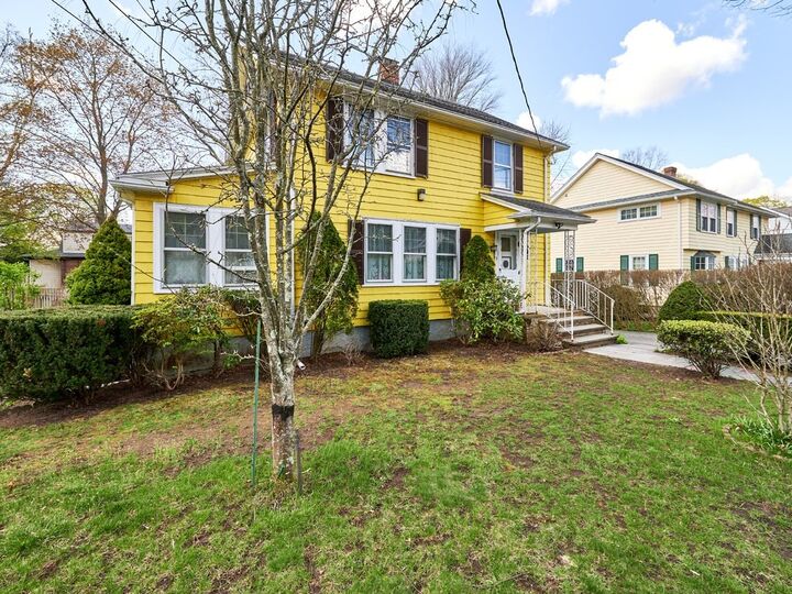 Property Photo:  9 Stanley Rd  MA 02478 