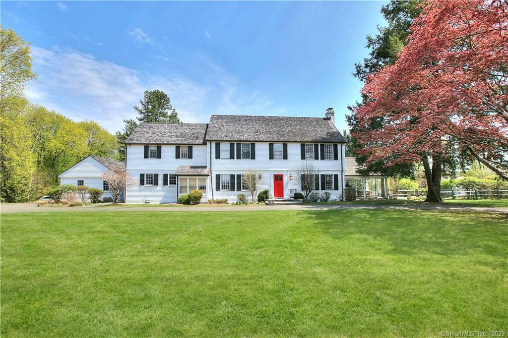 Property Photo:  274 Chestnut Hill Road  CT 06897 