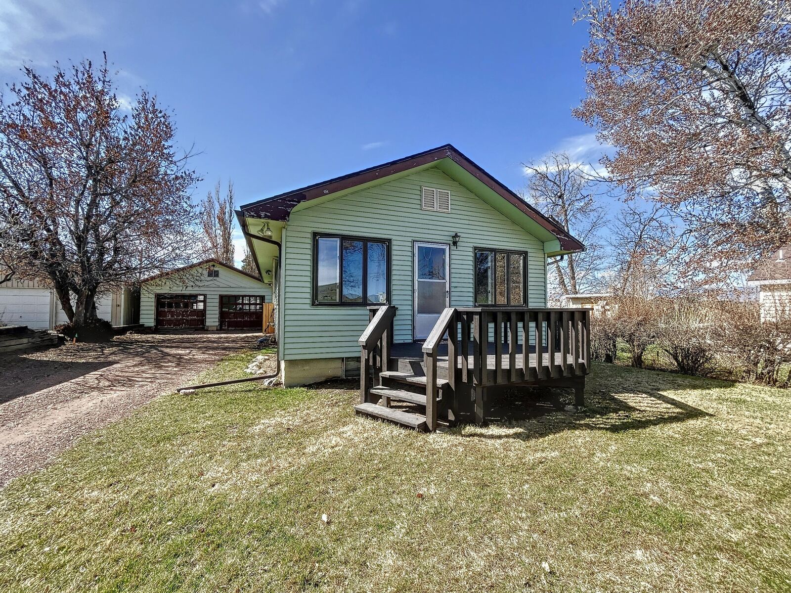 Property Photo: 820 E 8th Street WY 82801