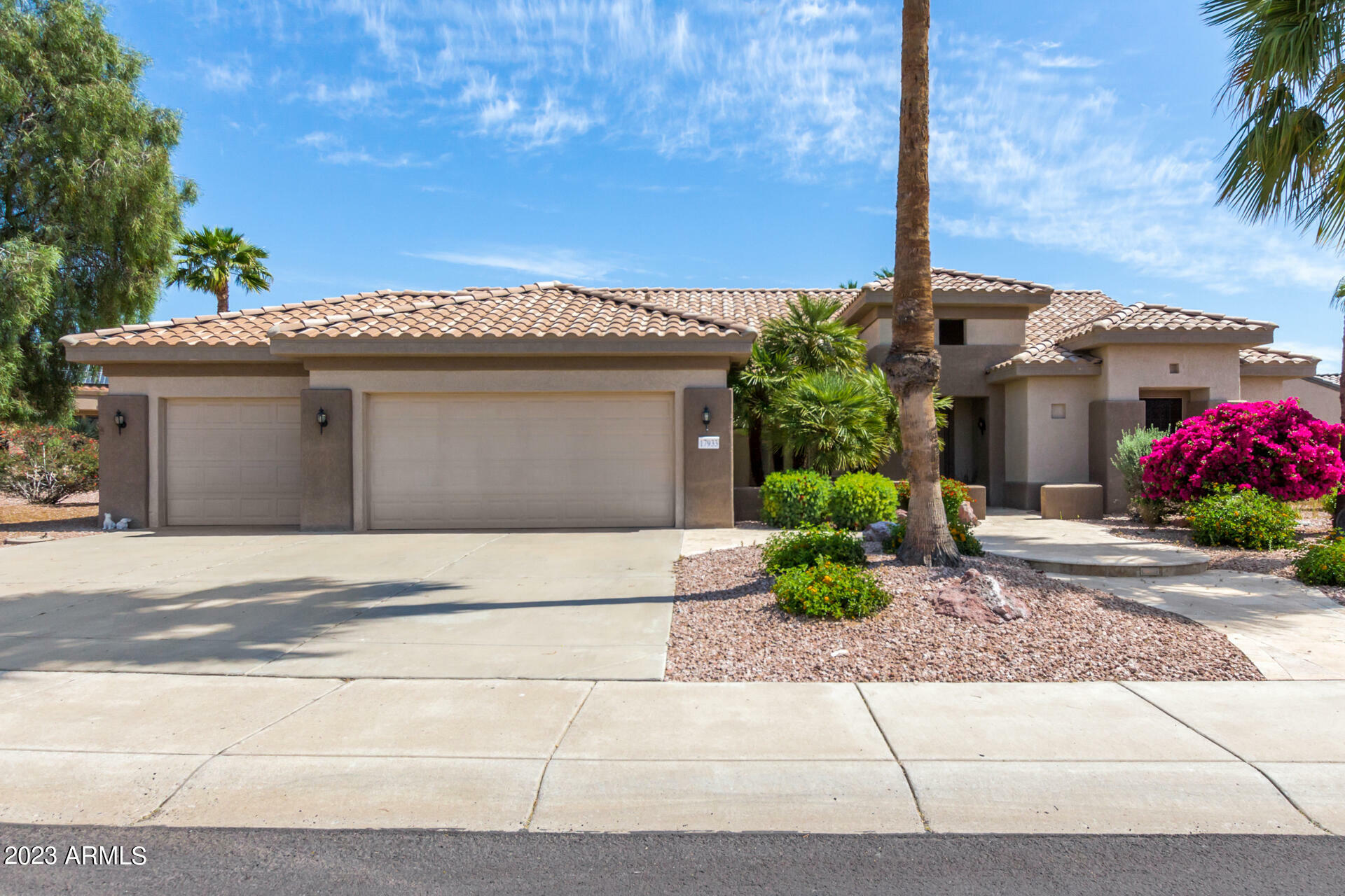 Property Photo:  17933 N Cherry Creek Drive  AZ 85374 