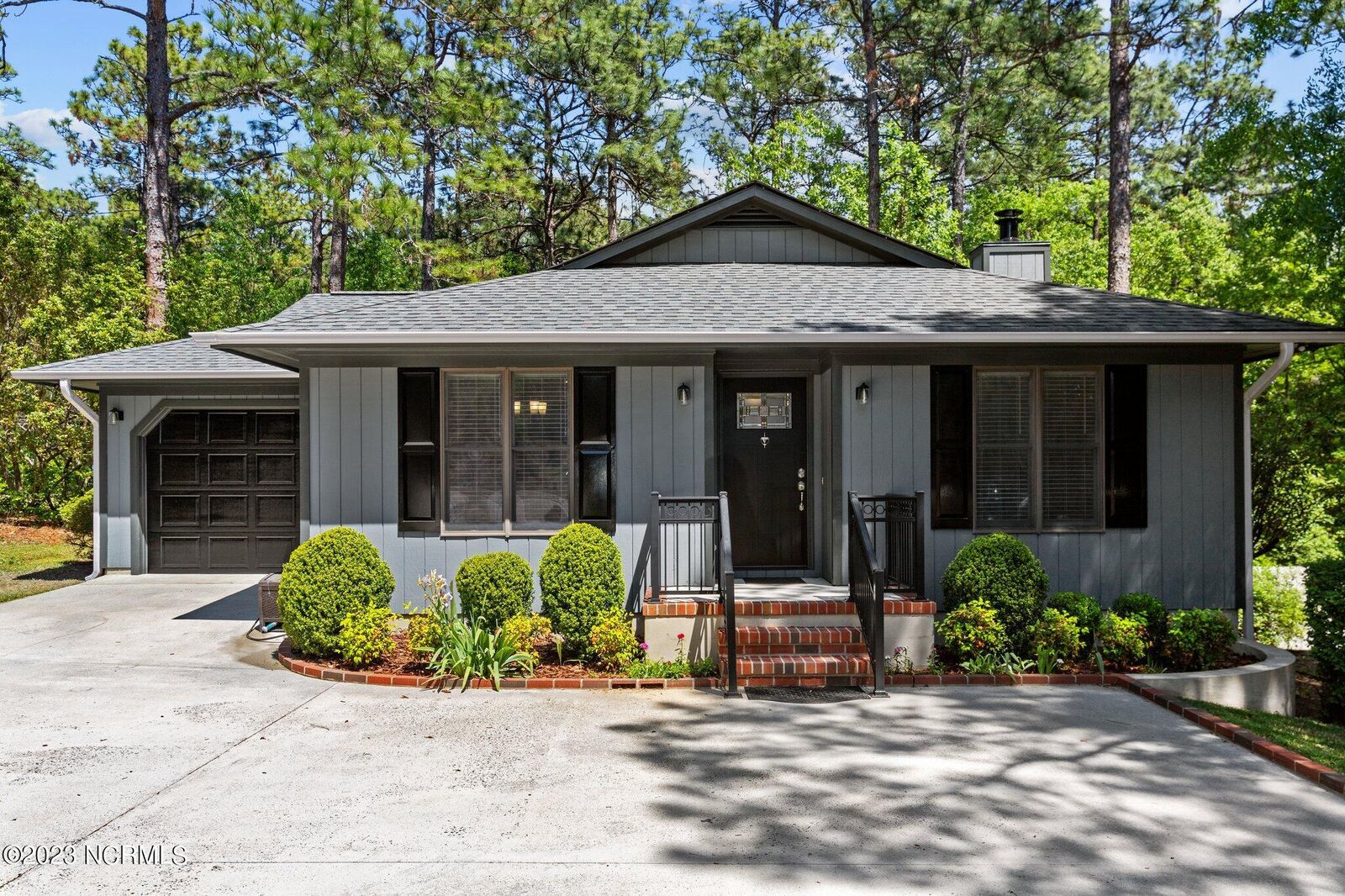 Property Photo: 2410 Longleaf Drive SW NC 28374