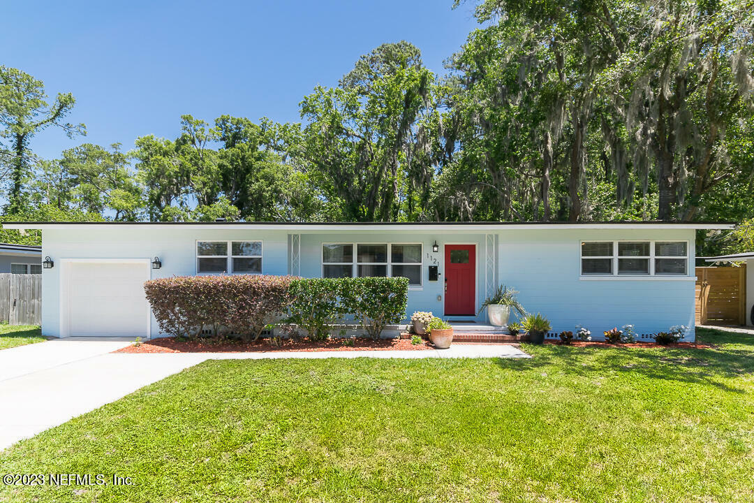 Property Photo:  1121 Nightingale Road  FL 32216 