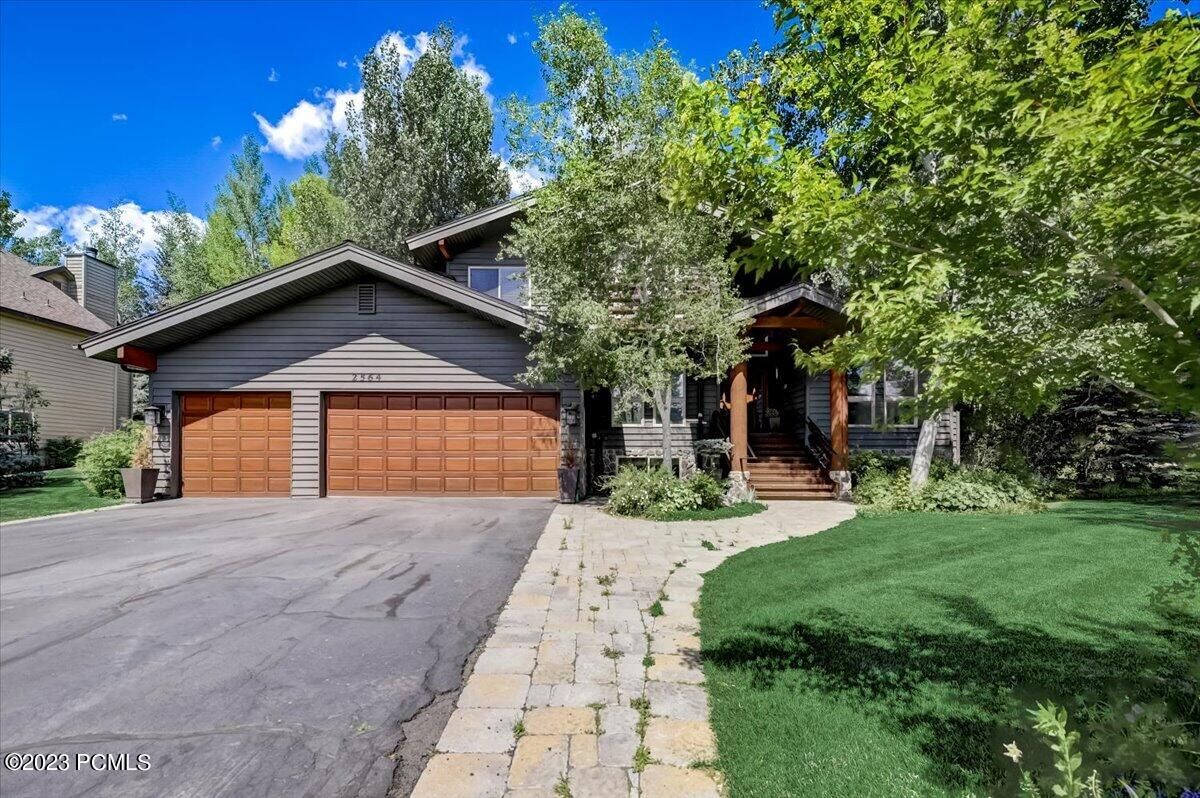 Property Photo: 2564 Lower Lando Lane UT 84098