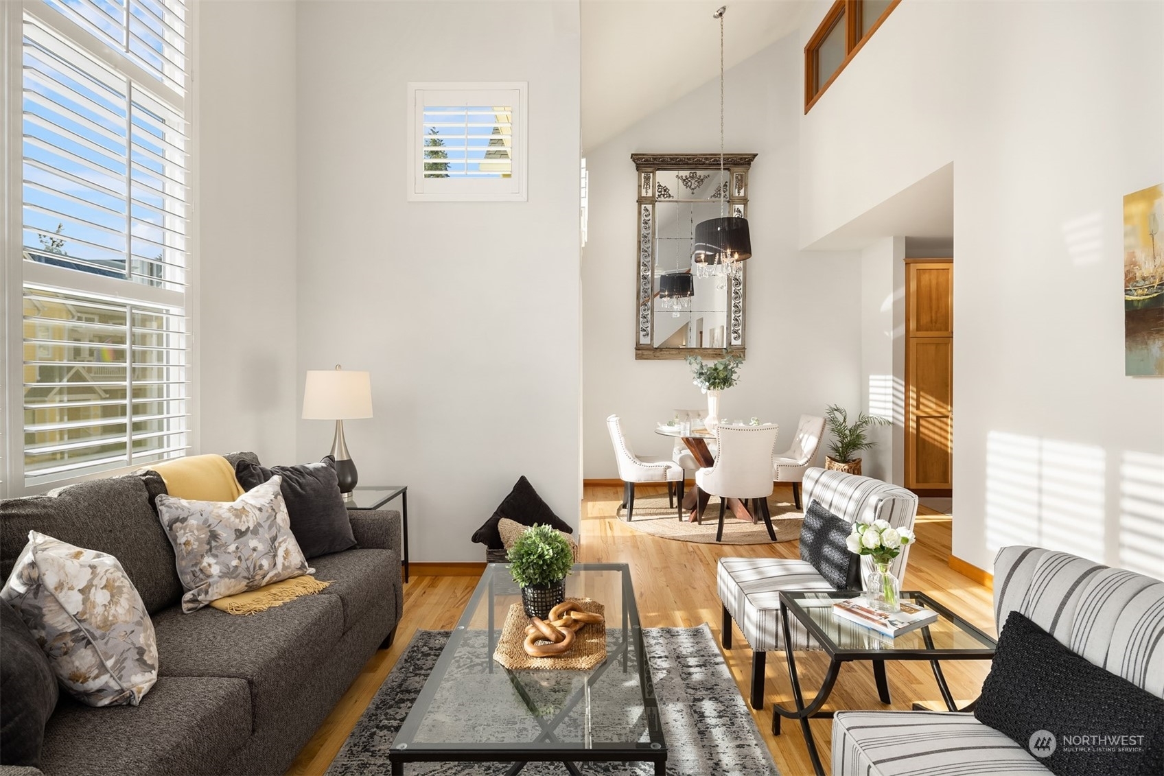 Property Photo:  360 Wyatt Way NE  WA 98110 
