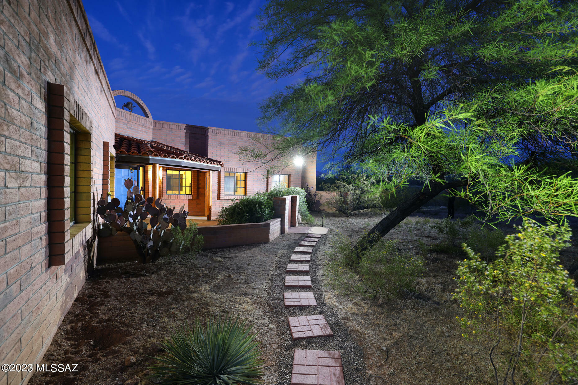 Property Photo:  4820 W Zerth Place  AZ 85745 