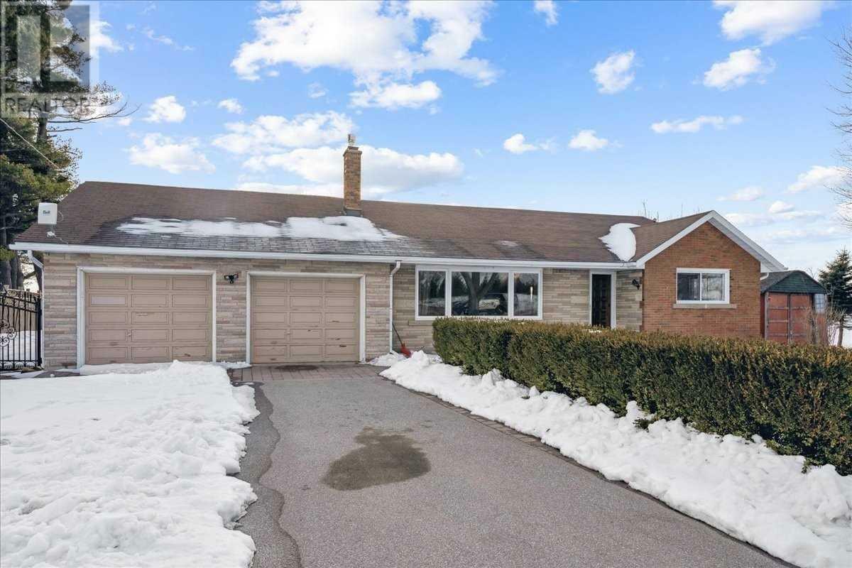 Property Photo:  5438 Trafalgar Road  ON L9E0Y8 