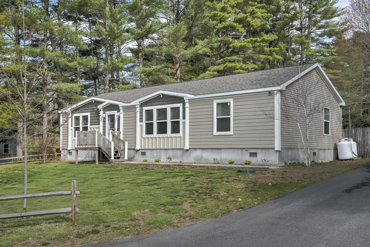 Property Photo:  79 Meetinghouse Road  NH 03451 