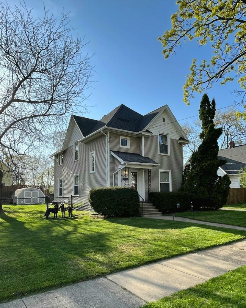 Property Photo:  318 Hibbard Avenue  MI 49202 