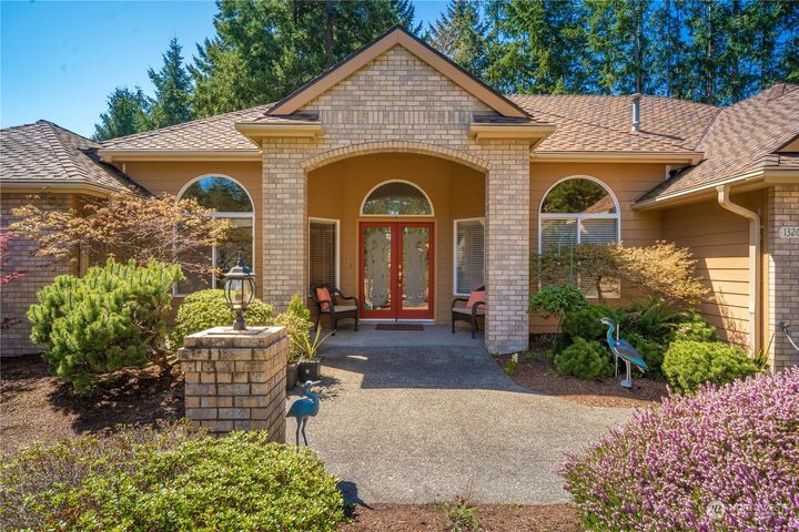 Home for sale in Gig Harbor 13208 Muir Drive NW, Gig Harbor, WA 98332