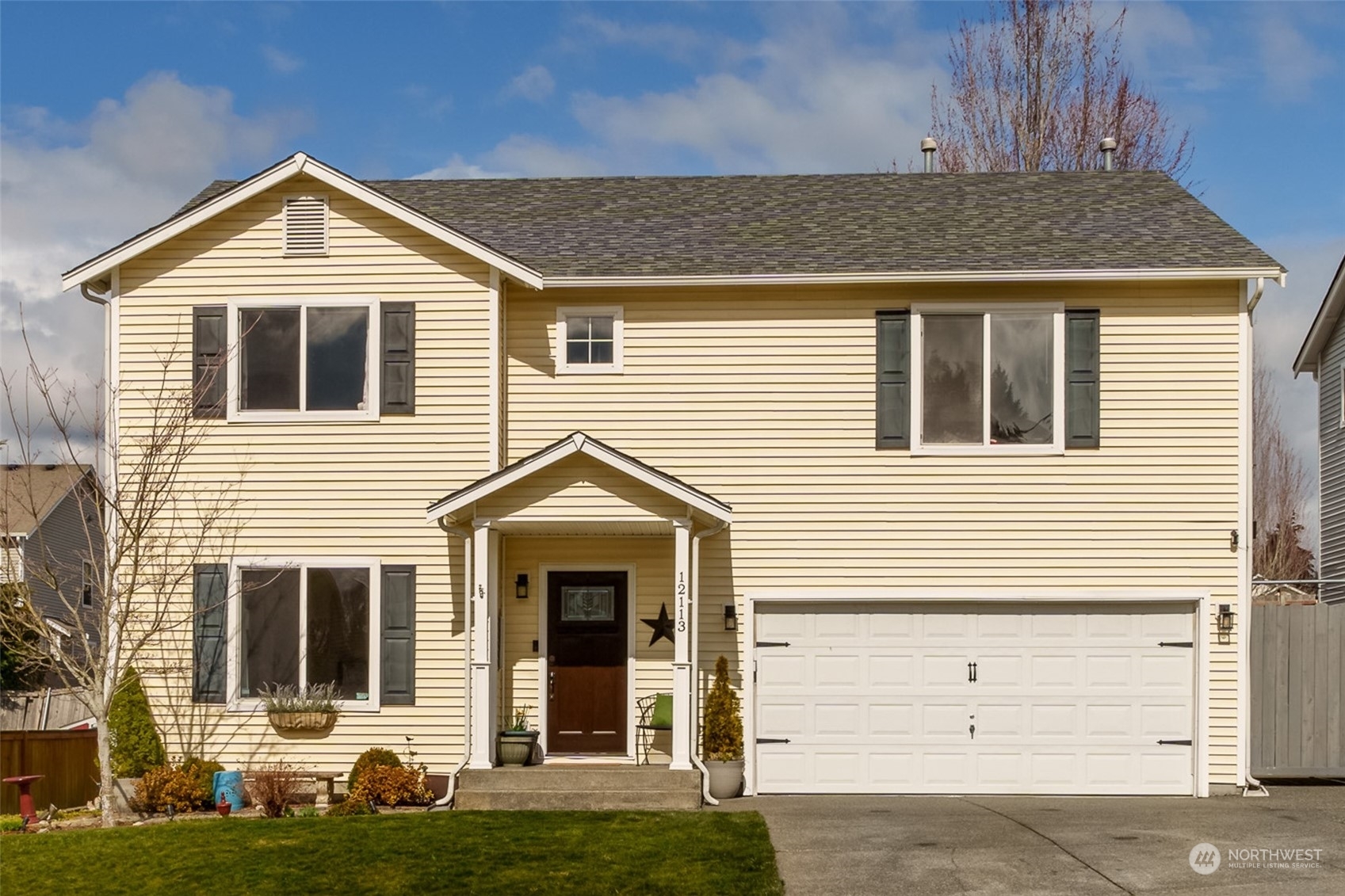 Property Photo:  12113 133rd Street E  WA 98374 