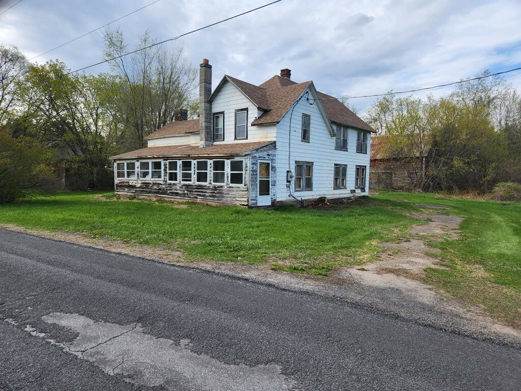 Property Photo:  215 Dashnaw Road  NY 12972 