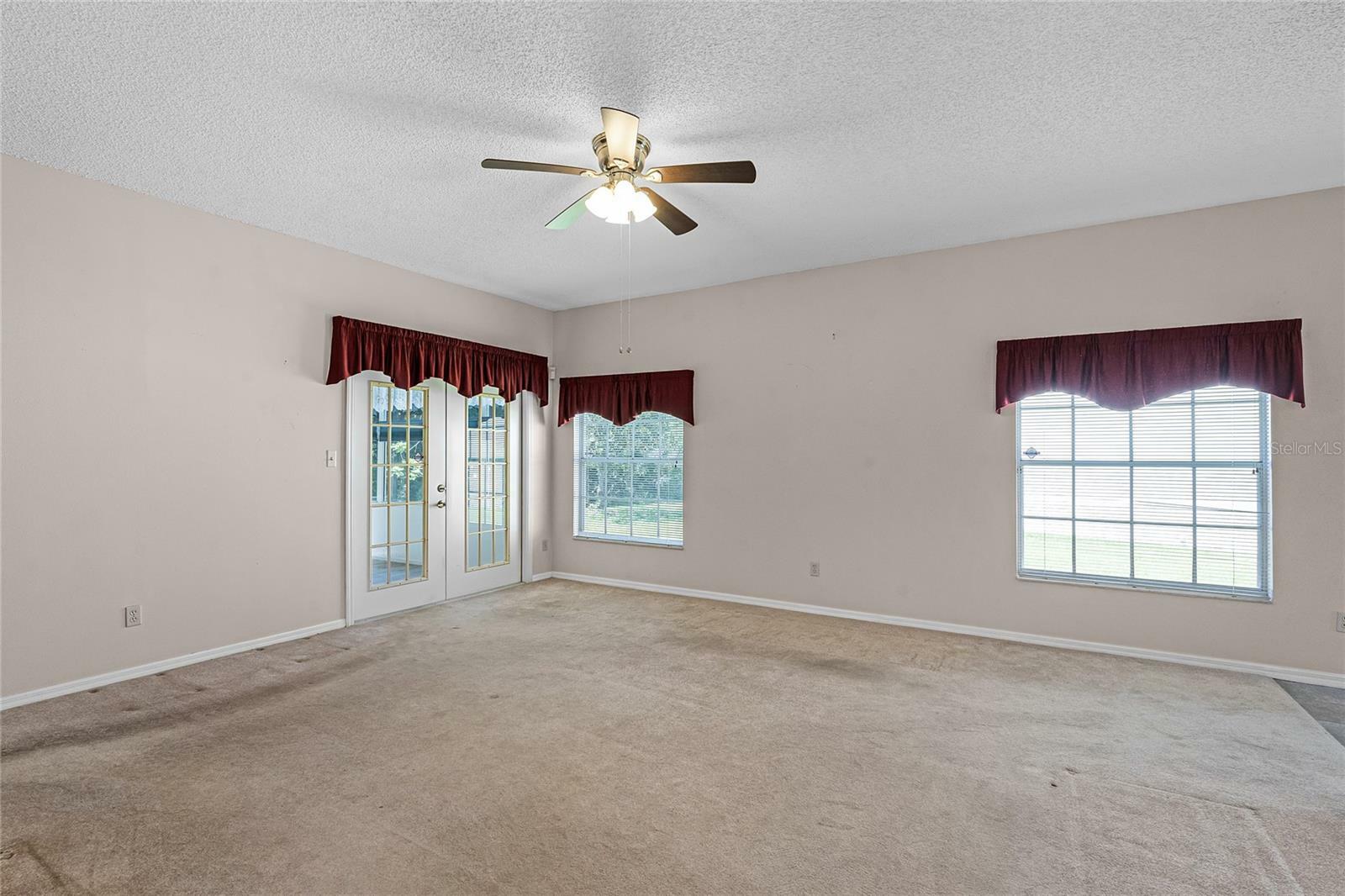 Property Photo:  5849 Parkview Point Drive  FL 32821 