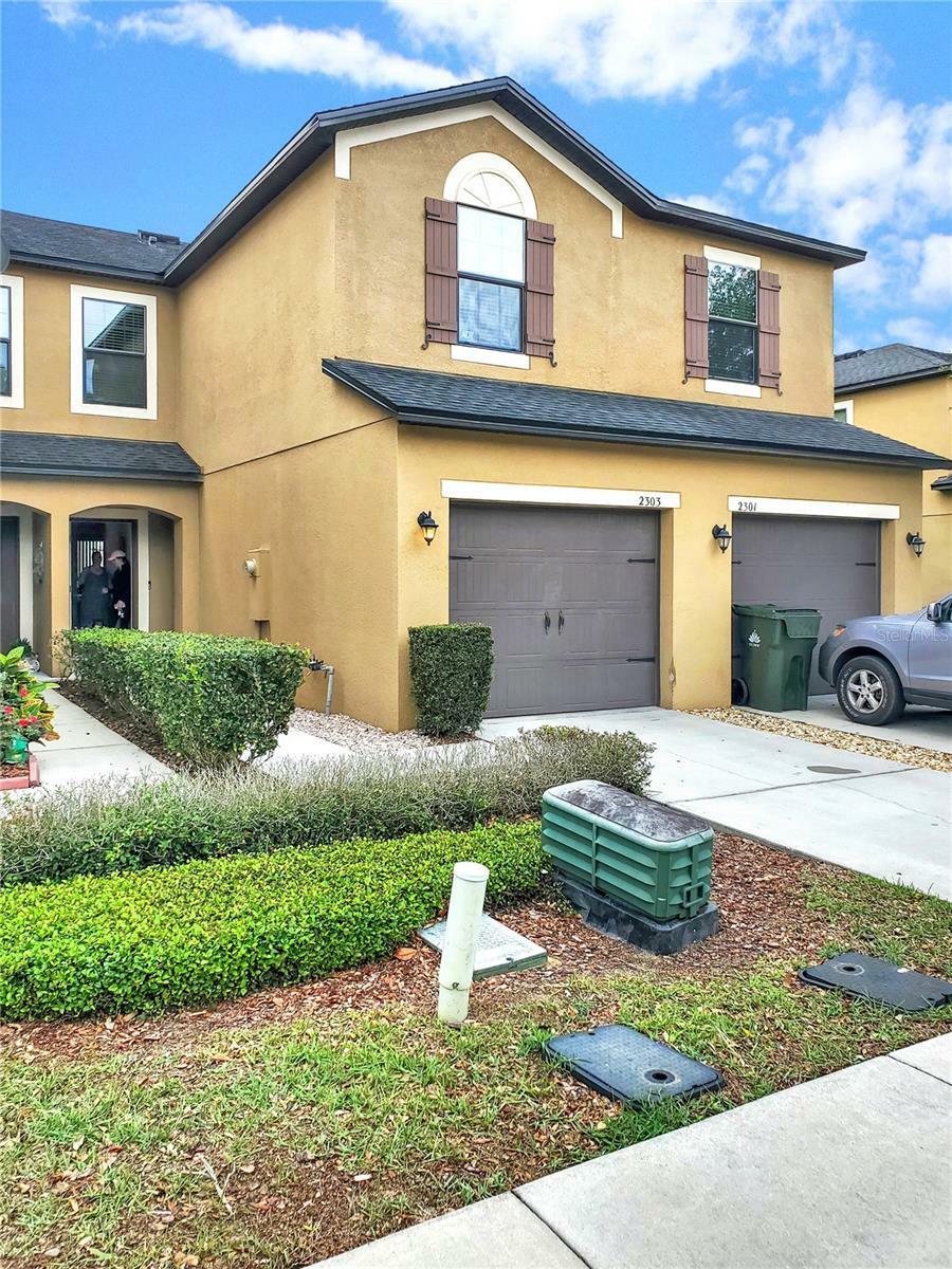 Property Photo:  2303 Aloha Bay Court  FL 34761 