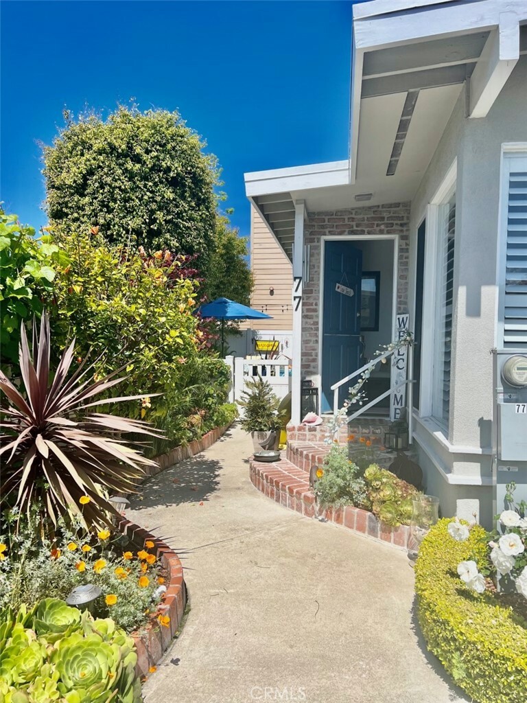 Property Photo:  77 Yorktown  CA 92660 