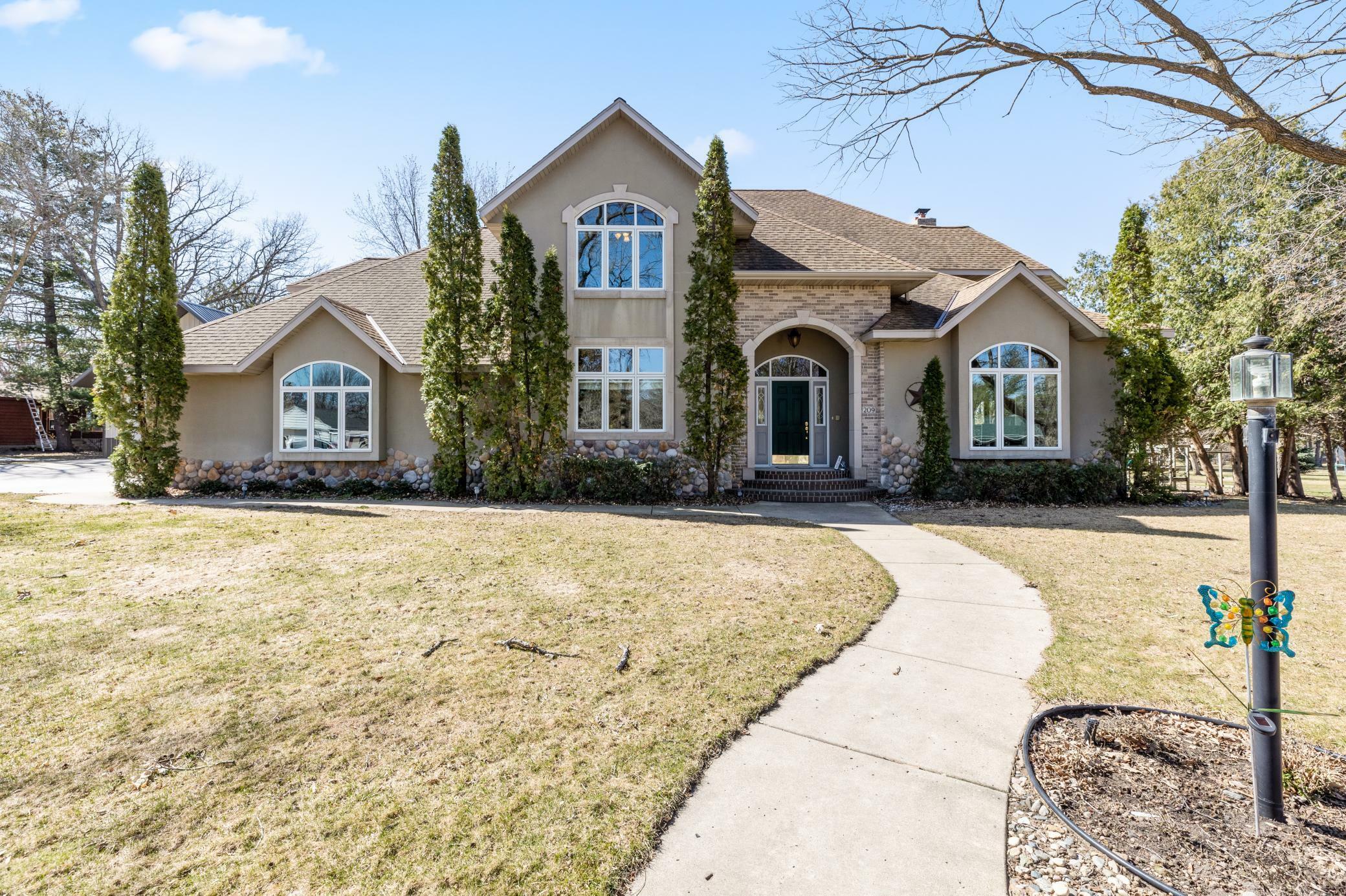 Property Photo: 209 Lincoln Avenue SW MN 56482