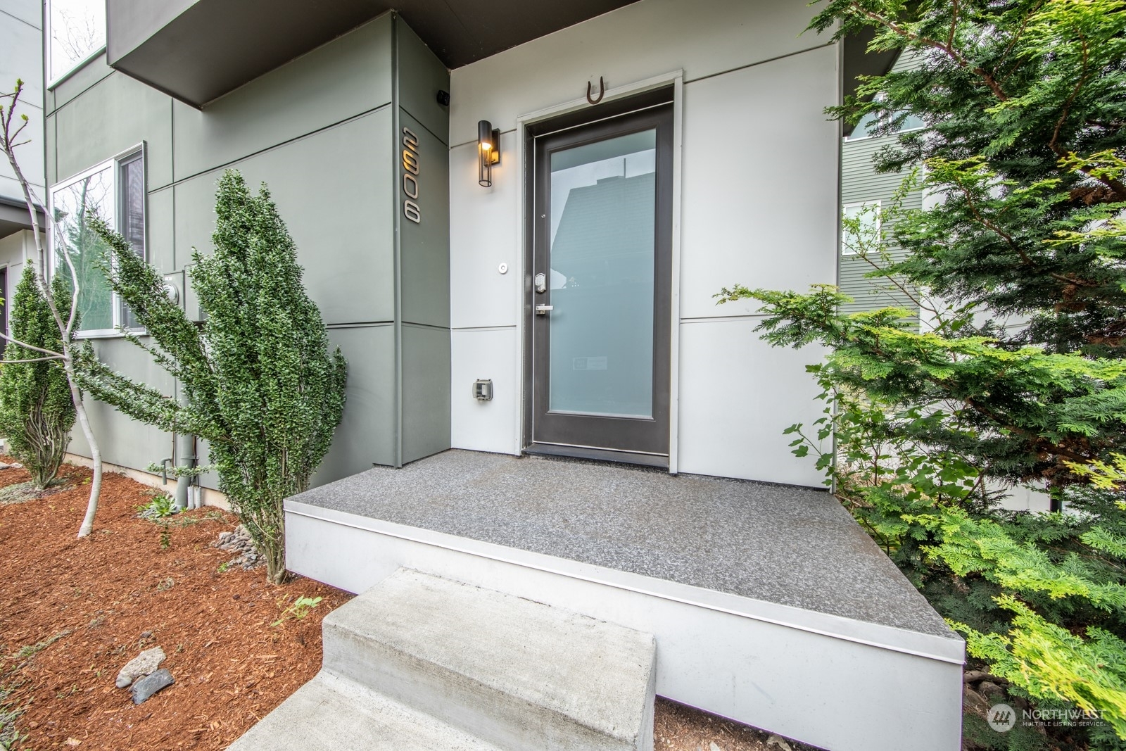 Property Photo:  2906 S Jackson Street  WA 98144 