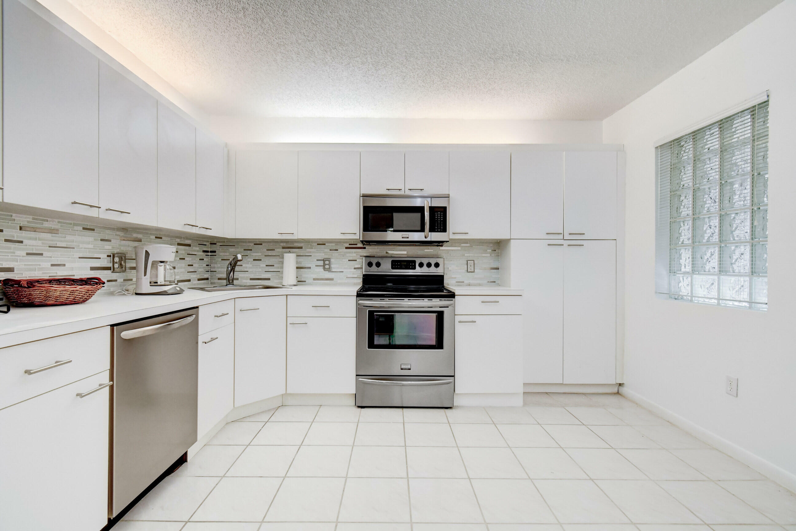 Property Photo: 5133 Brisata Circle H FL 33437