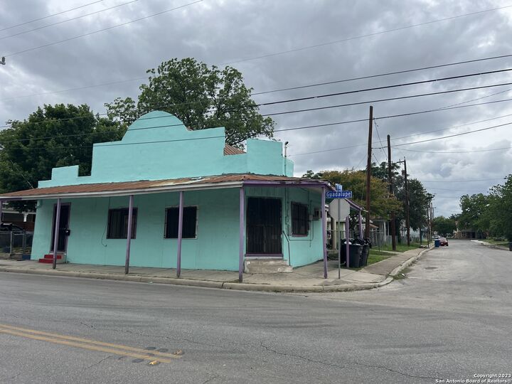 1203 Guadalupe St  San Antonio TX 78207 photo