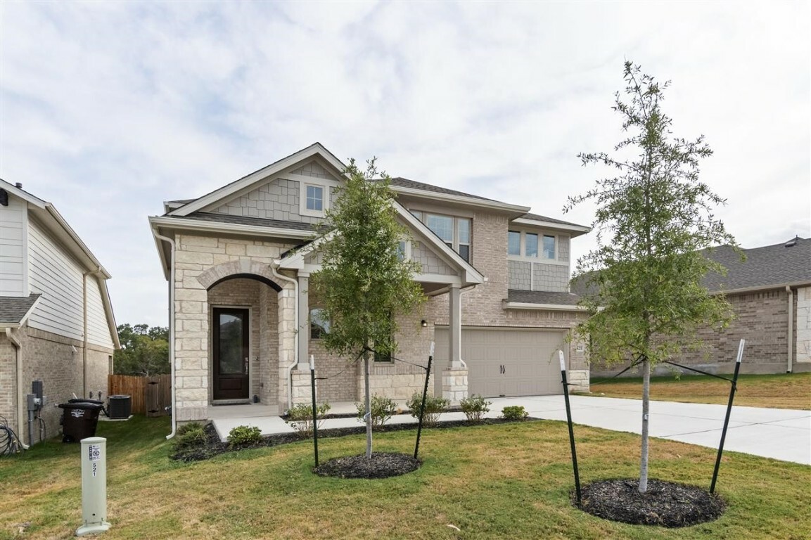 Property Photo:  521 Elm Green Street  TX 78634 