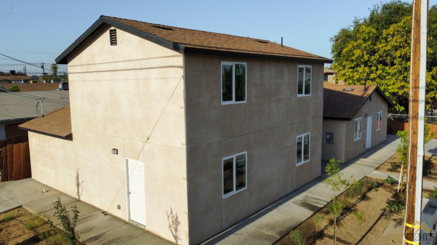 Property Photo: 28 Clyde Street CA 93307