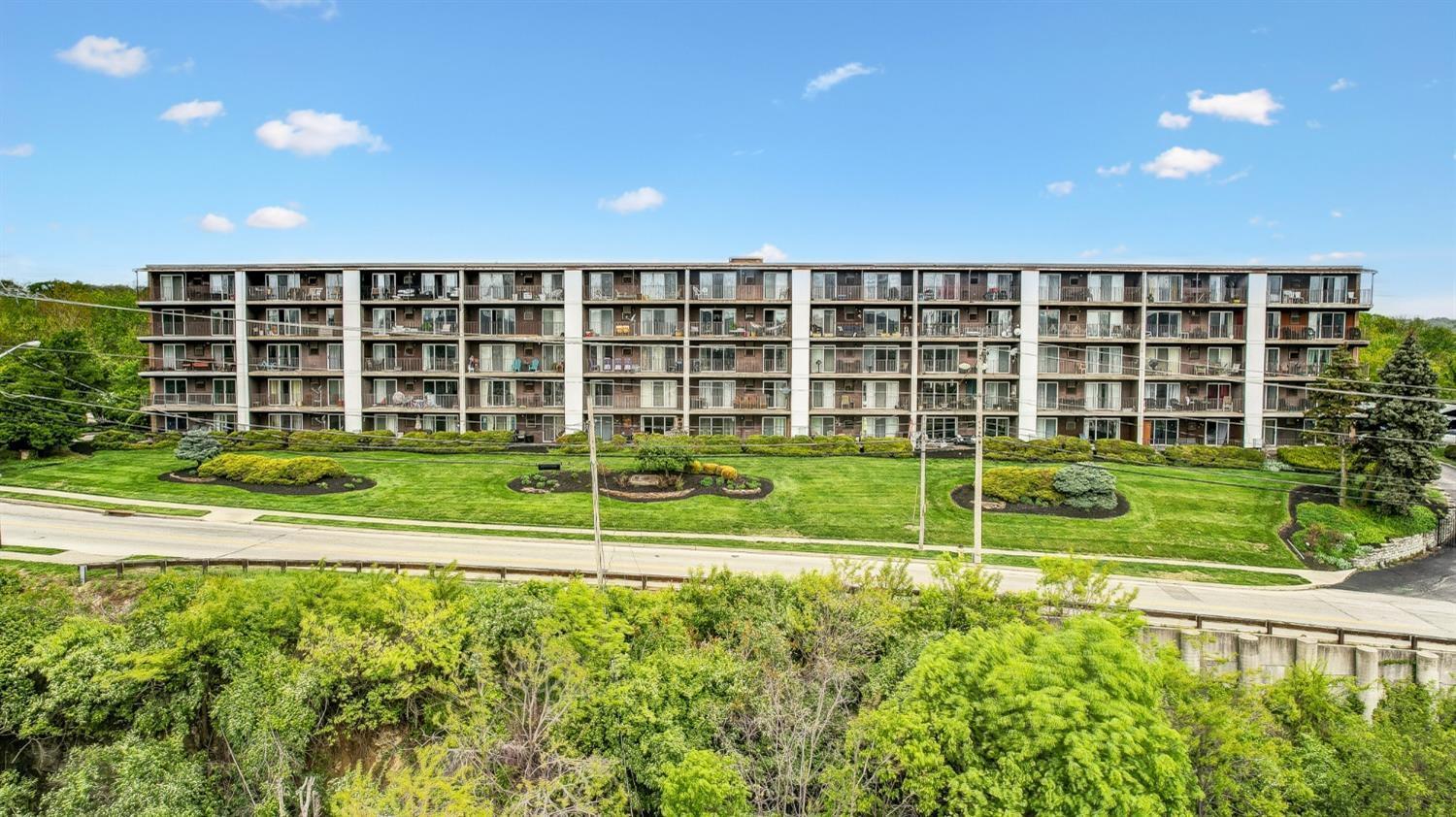Property Photo: 2680 Lehman Rd C410 OH 45204