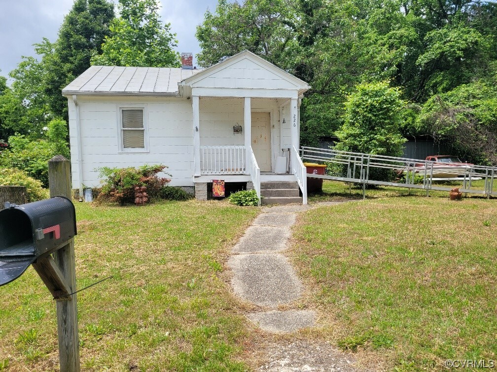 Property Photo:  226 Mecklenburg Street  VA 23803 