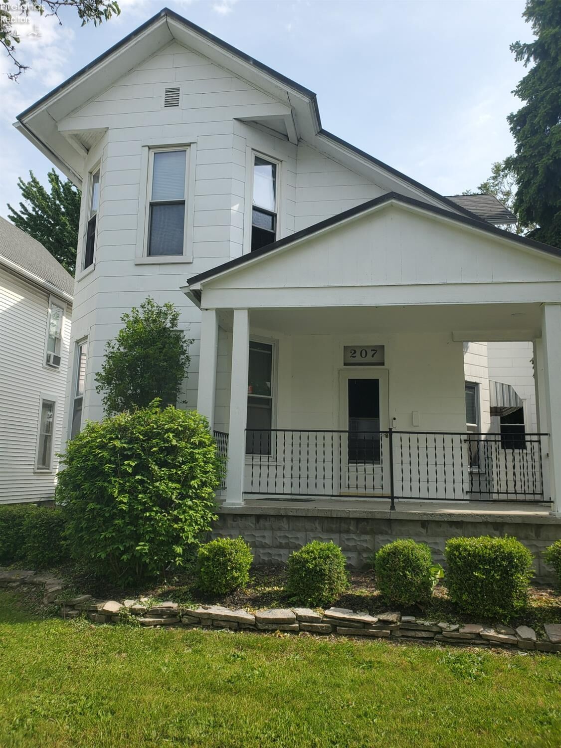 Property Photo:  207 Center Street  OH 45840 