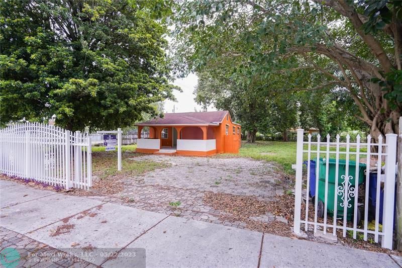 Property Photo: 2398 NW 88th St FL 33147