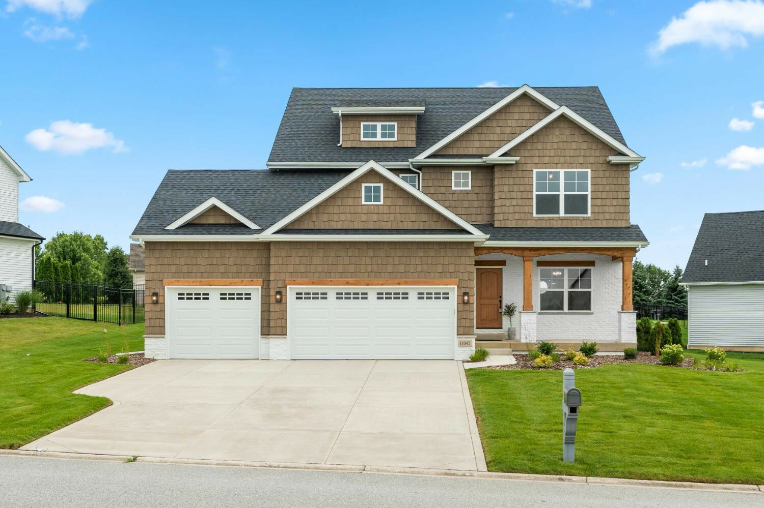 Property Photo: 11042 Deer Creek Drive IN 46307