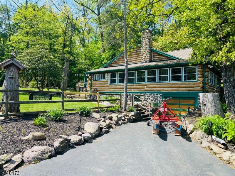 Property Photo:  9 Woodside Dr  NJ 07480 