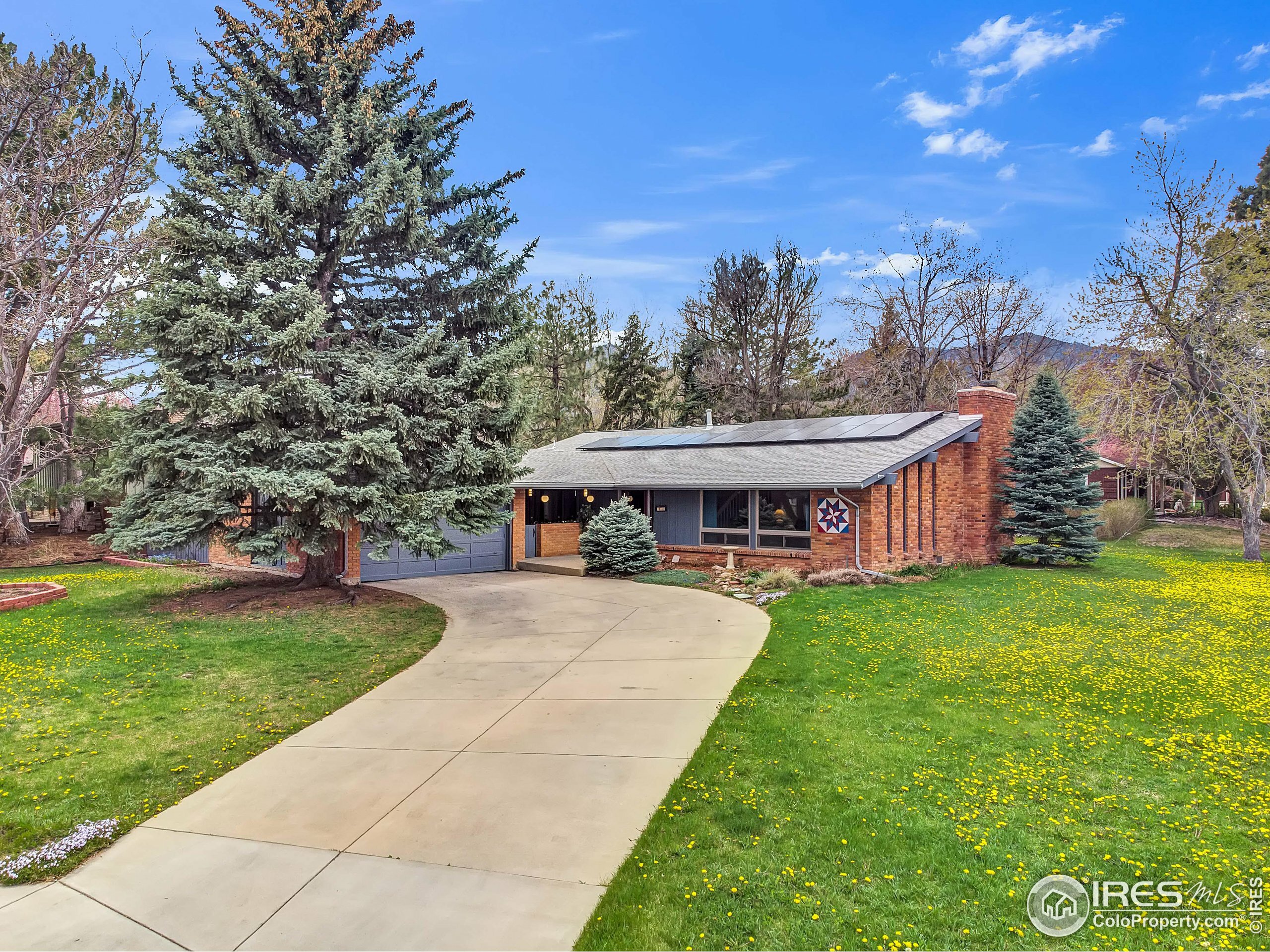 295 Mohawk Dr  Boulder CO 80303 photo