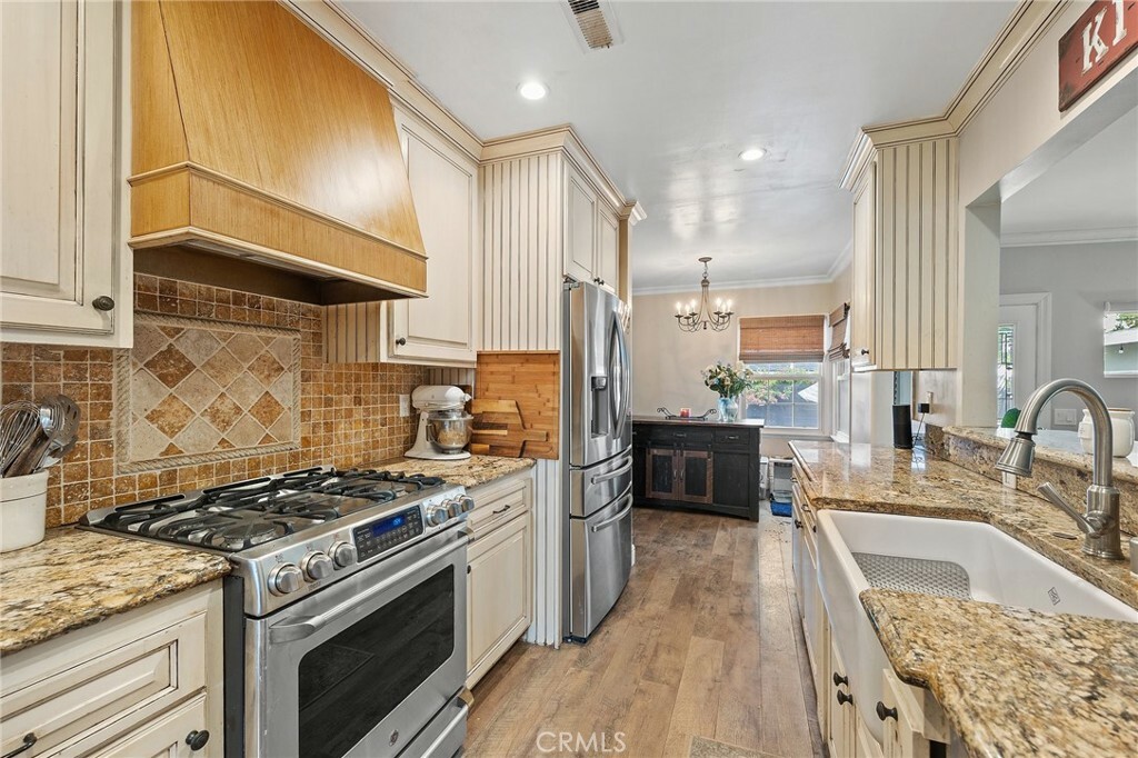 Property Photo:  414 E Fir Street  CA 92821 