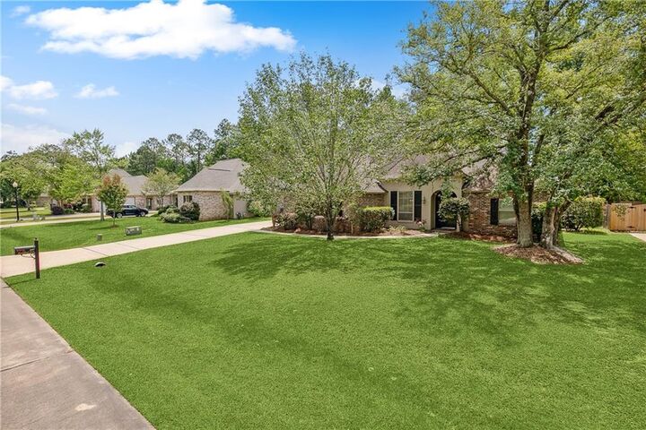 481 Laurelleaf Lane  Covington LA 70433 photo