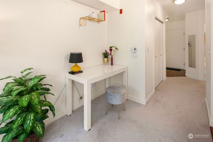 Property Photo:  1420 E Pine Street E406  WA 98122 