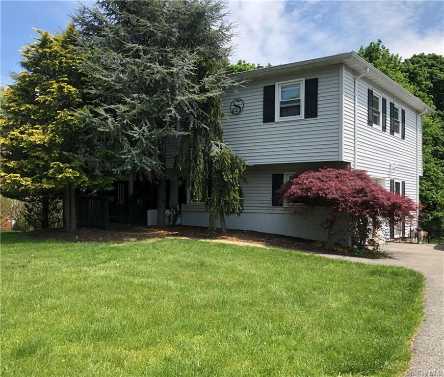 Property Photo:  27 Frederick Street  NY 10923 