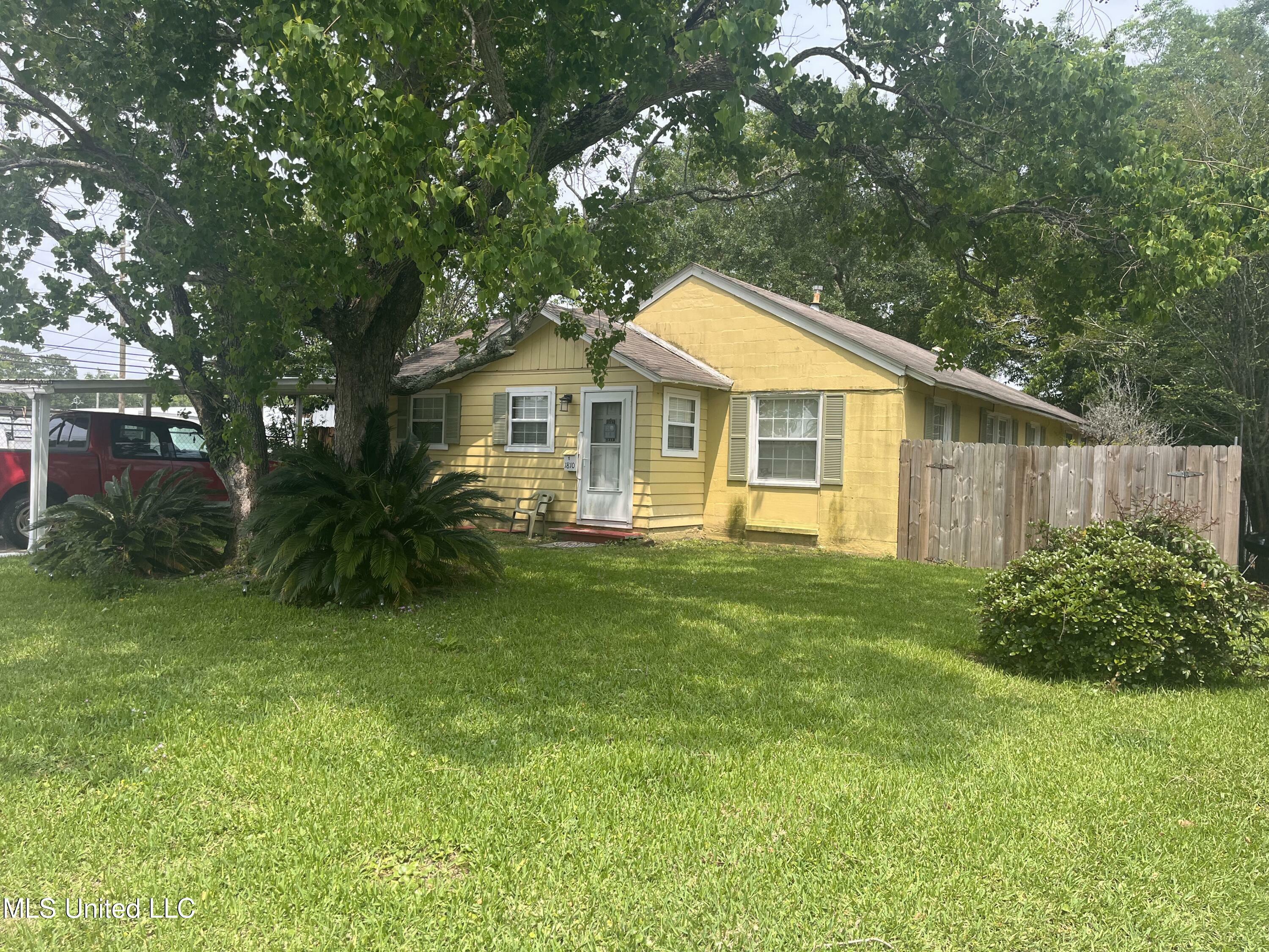 Property Photo:  1810 Resca De La Palma Street  MS 39567 