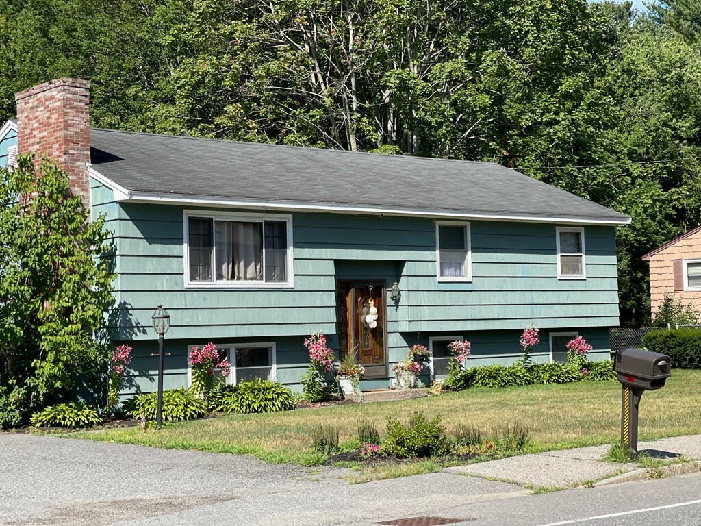 Property Photo:  1314 Varnum Ave  MA 01854 