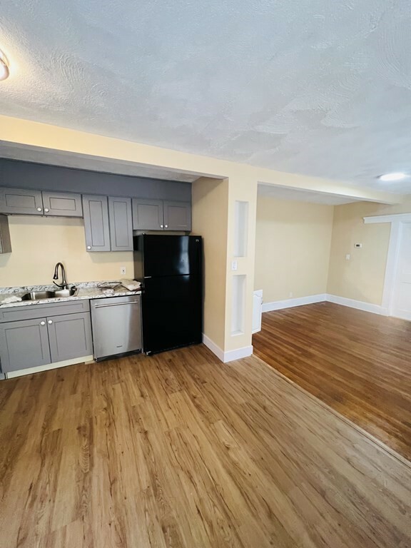 Property Photo: 14 Cabot St 14 MA 02149
