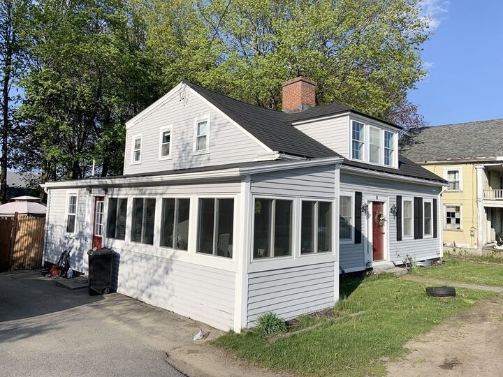 Property Photo:  11 School St  MA 01475 